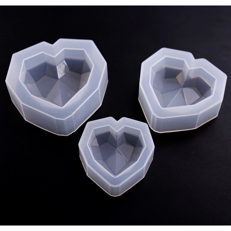 Набор силиконовых молд 3D "Сердечки с гранями" 3шт							